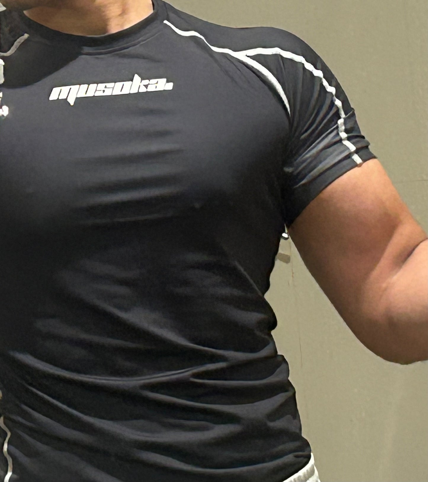 MUSOKA COMPRESSION TEE
